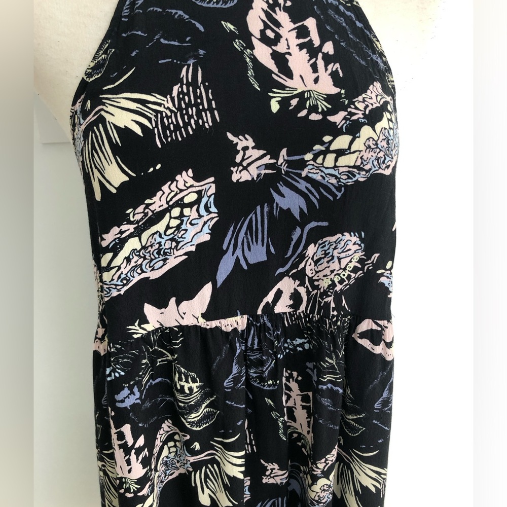 Babydoll halter dress in Black & Blush modern floral print - Picture 3 of 6